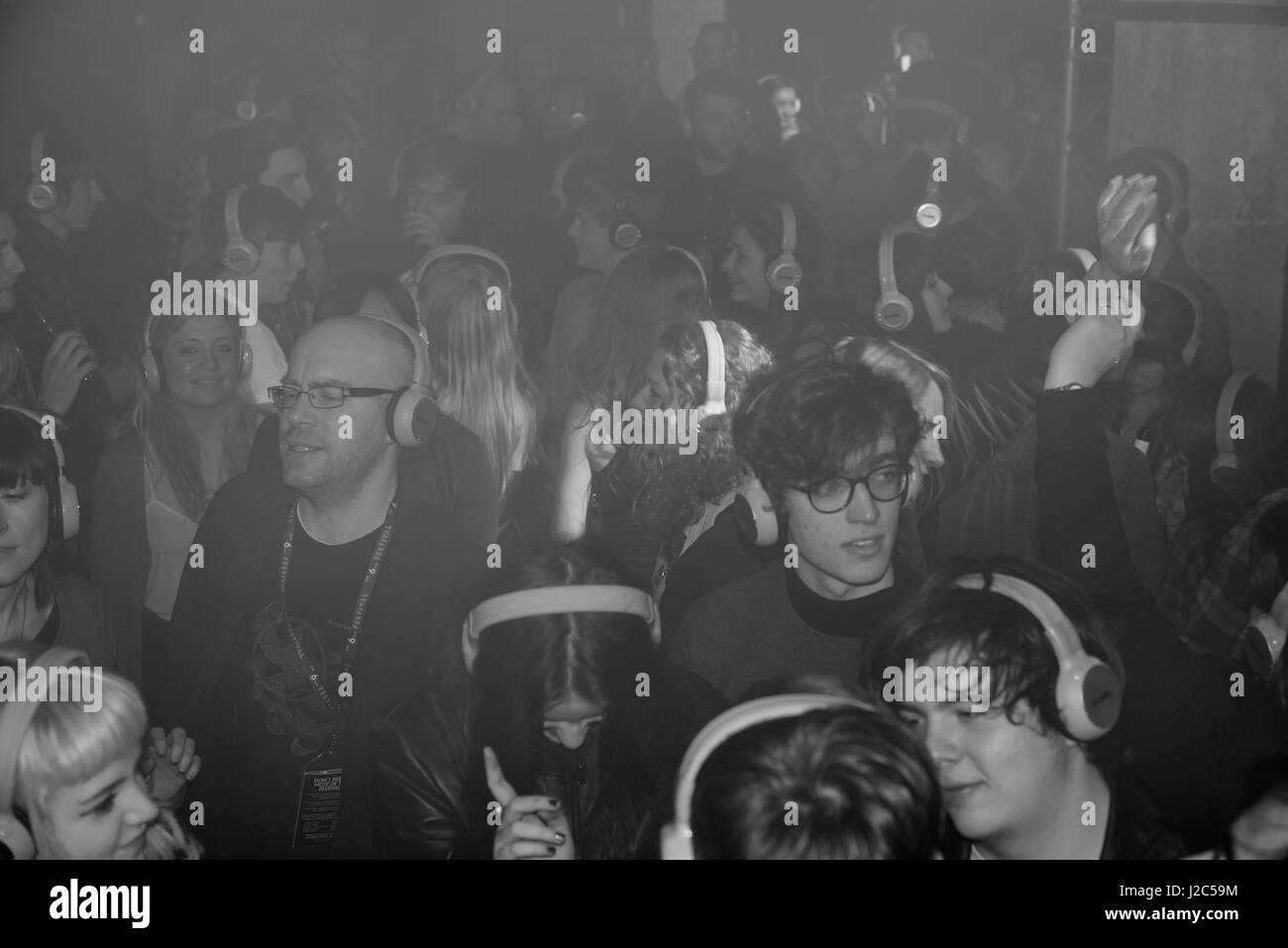 La BBC Radio 6 Music Festival, Salford Manchester. Silent Disco. Banque D'Images