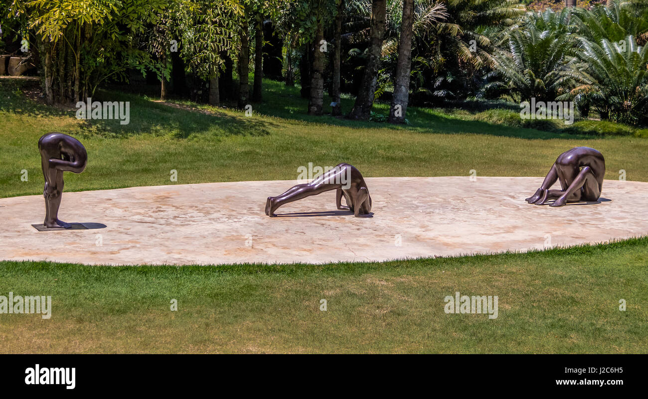 Untitled Sculptures d'Edgard de Souza au Public Inhotim Musée d'Art Contemporain - Brumadinho, Minas Gerais, Brésil Banque D'Images