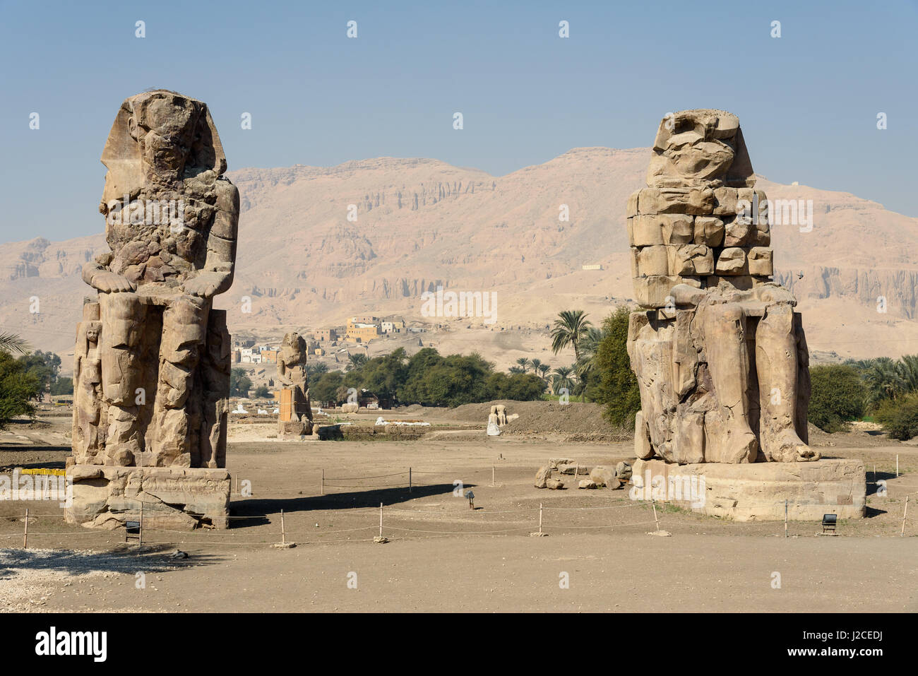 Égypte, vallée de la nouvelle économie, les colosses de Memnon dans Thebes-West Banque D'Images