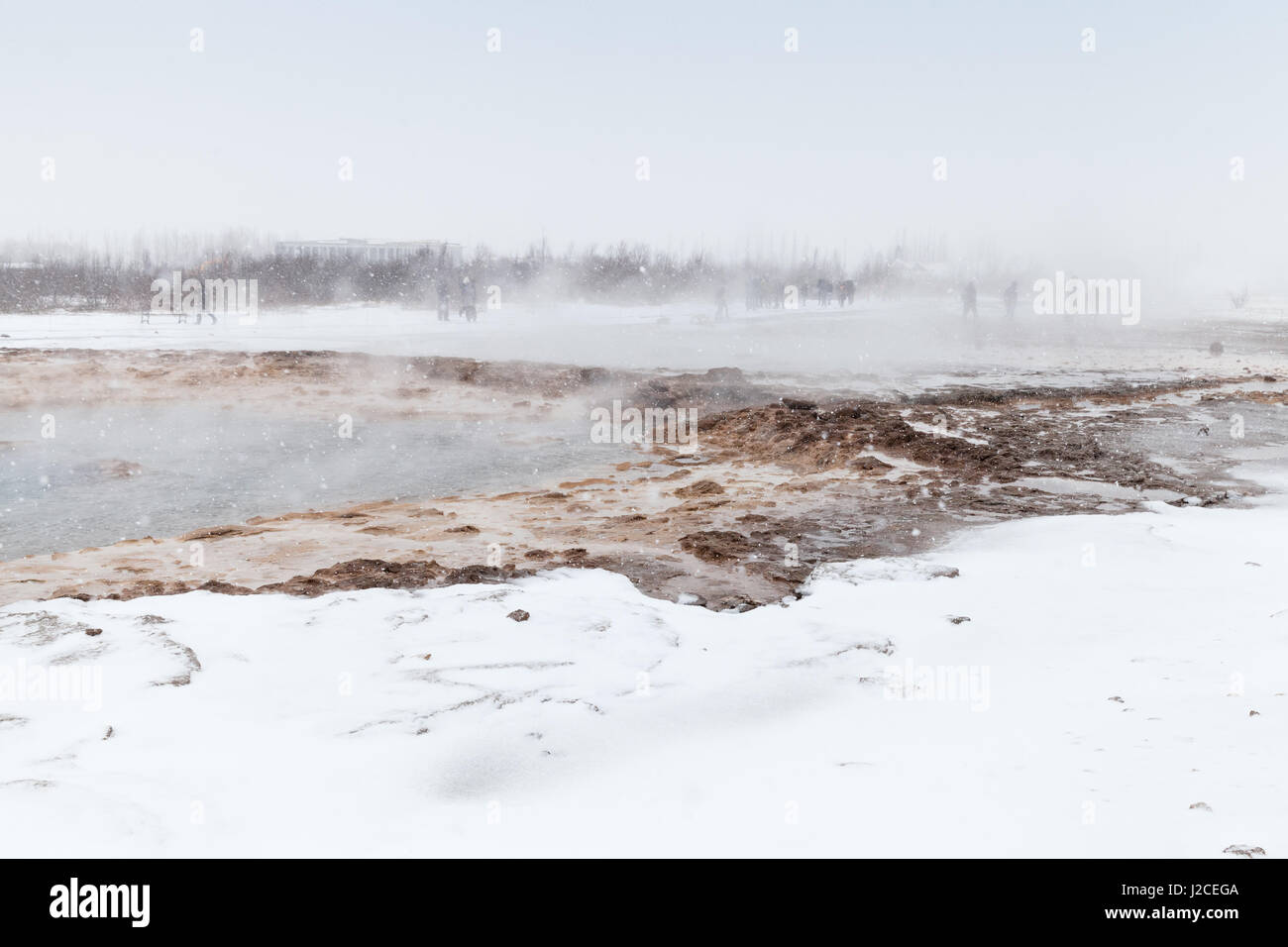Geysers d'ébullition dans le sud-ouest de l'Islande, la saison d'hiver Banque D'Images