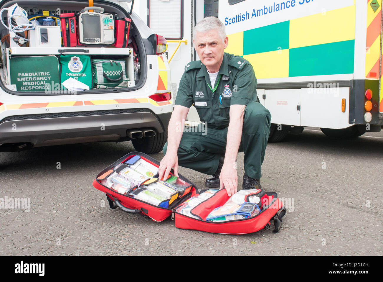 Photo: Le nouvel équipement avec le spécialiste Ian Stark invitation des médias: Financement des services d'ambulance Secrétaire de la santé à Banque D'Images