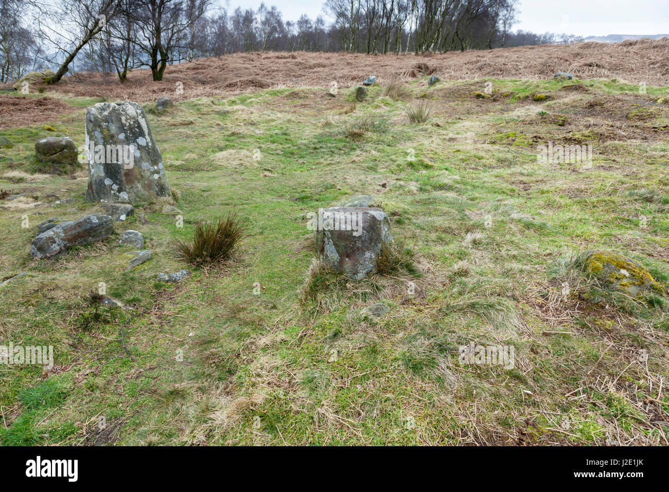 Vestiges de la Stone Circle sur Stoke télévision près de Froggatt Edge, Derbyshire, Angleterre, RU Banque D'Images