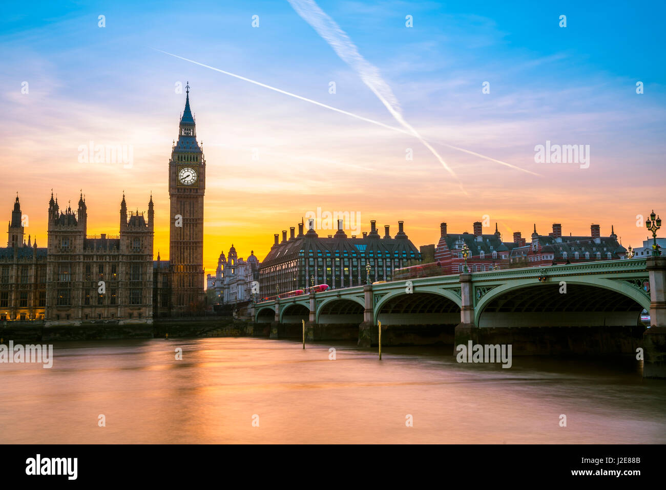 Big Ben, crépuscule, lumière du soir et le coucher du soleil, les chambres du Parlement, Westminster Bridge, Thames, City of Westminster, London Banque D'Images