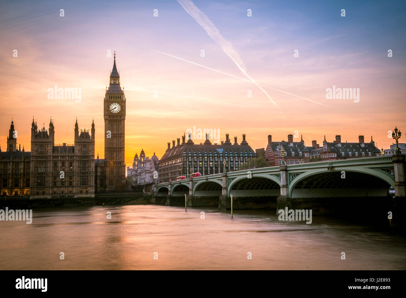 Big Ben, crépuscule, lumière du soir et le coucher du soleil, les chambres du Parlement, Westminster Bridge, Thames, City of Westminster, London Banque D'Images