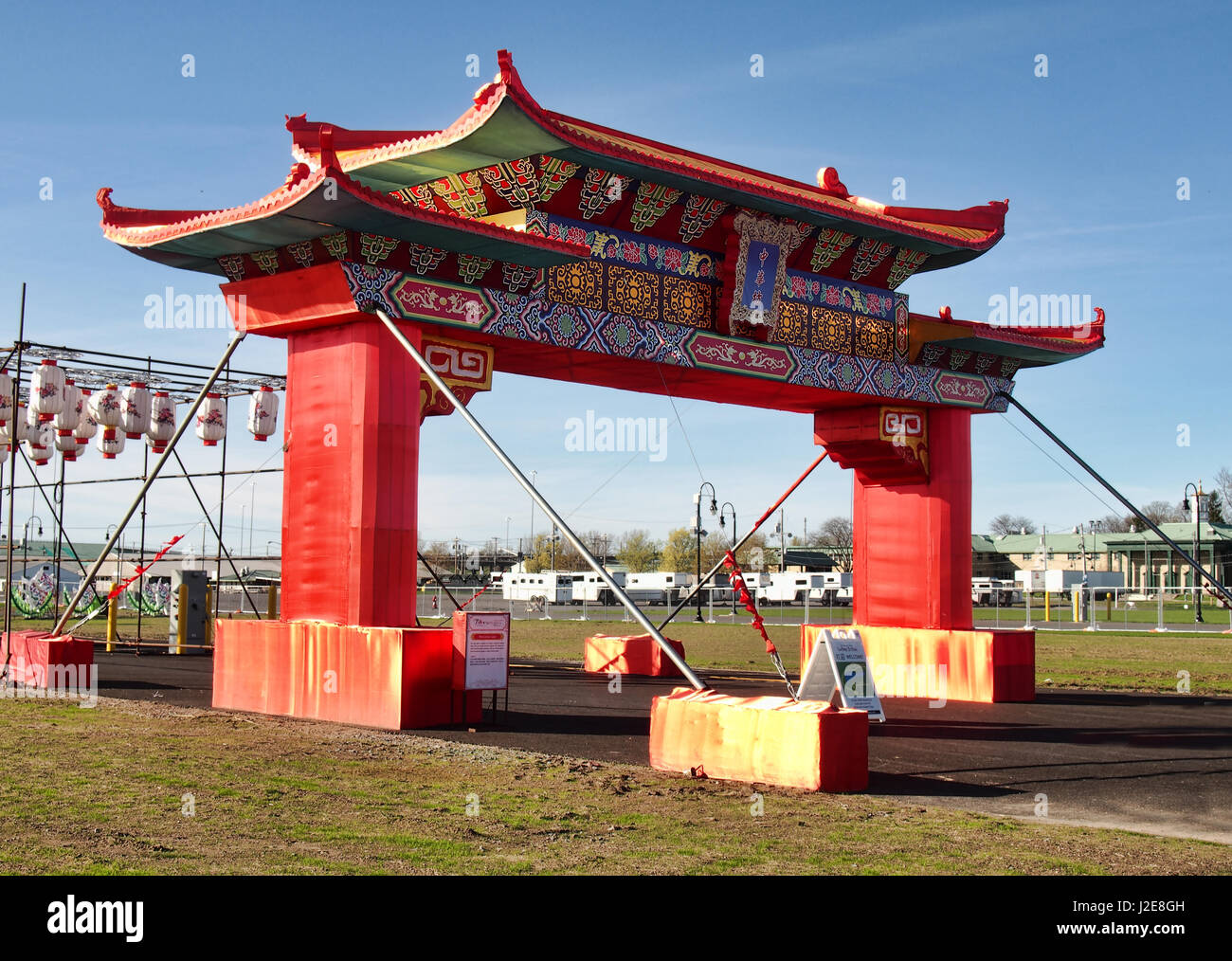 Solvay, New York, USA. Le 26 avril 2017. L'État de New York Festival de lanternes chinoises à l'état des expositions de Solvay, New York. Affiche lumineuse LED Banque D'Images