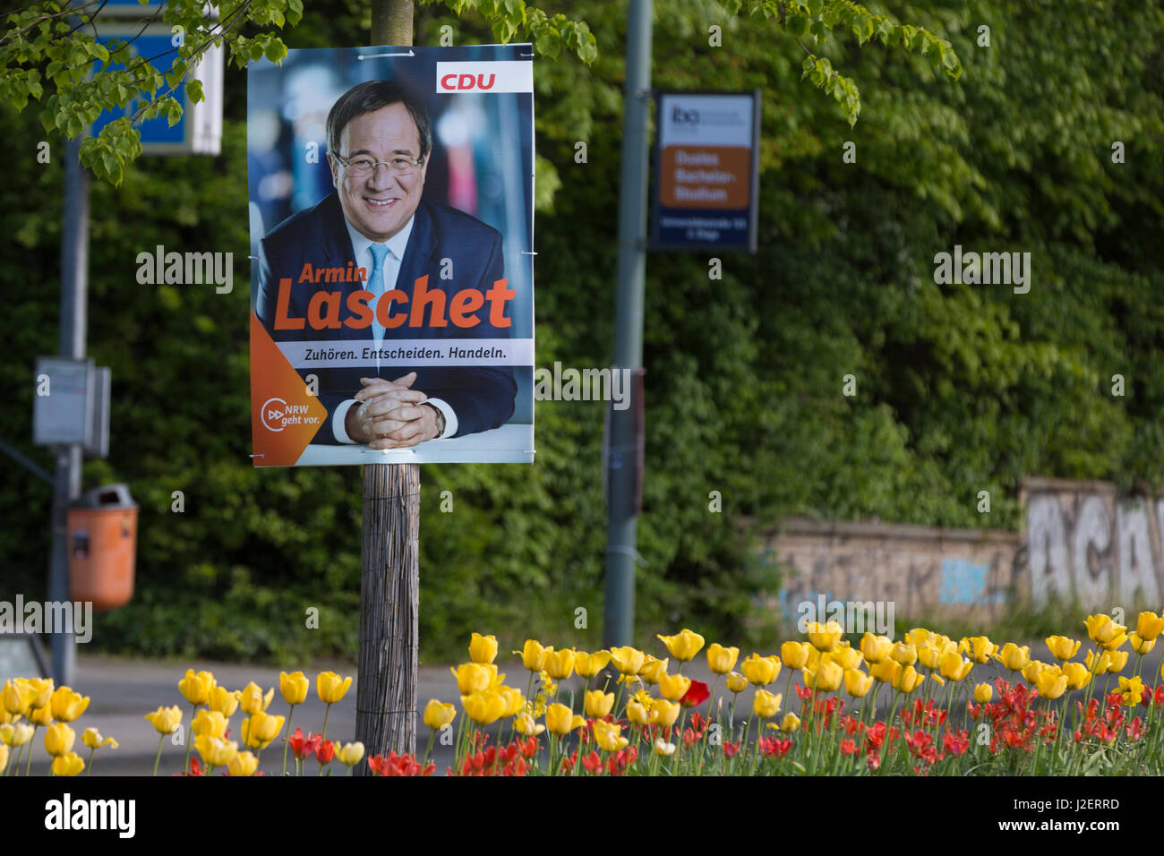 Élection d'État en Rhénanie du Nord-Westphalie, candidat CDU Armin Laschet, Bochum, Allemagne. Banque D'Images Élection d'État en Rhénanie du Nord-Westphalie, candidat CDU Armin Laschet, Bochum, Allemagne. Banque D'Images