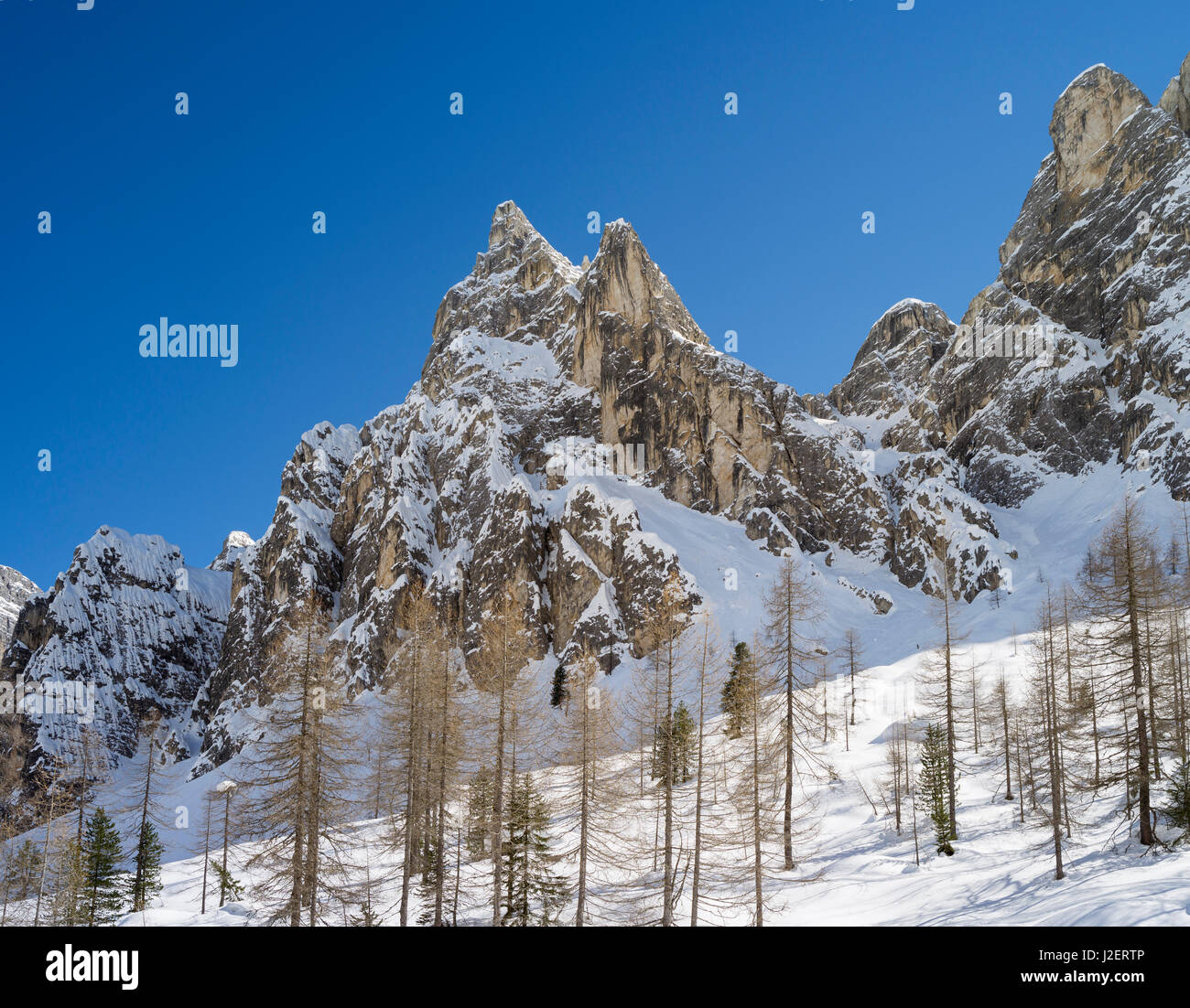 (Innerfeldtal la vallée Val di dentro) dans les Dolomites de Sexten, partie du patrimoine mondial de l'hiver profond dans les Dolomites. Mont Morgenkopf (Monte Mattina). L'Italie, mars (grand format formats disponibles) Banque D'Images