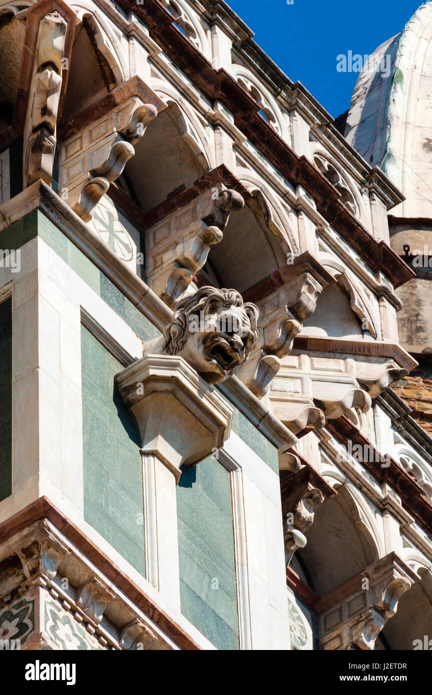 Gargoyle, Détail de la toiture de la cathédrale de Santa Maria del Fiore ou Duomo di Firenze, Florence, UNESCO World Heritage Site, Toscane, Italie Banque D'Images