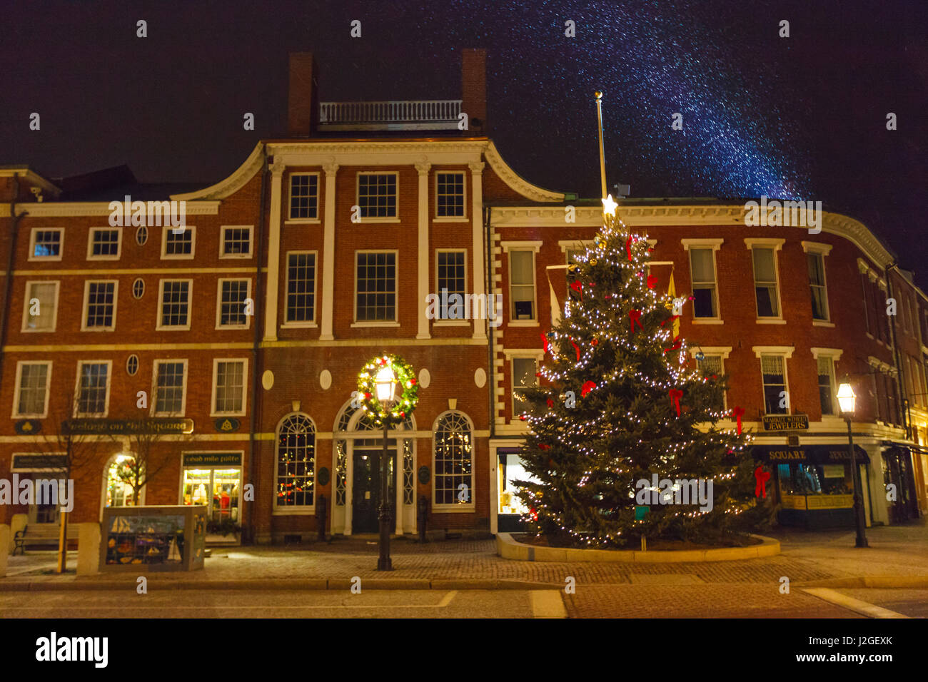 La neige qui tombe en place du marché, Portsmouth, New Hampshire. Banque D'Images