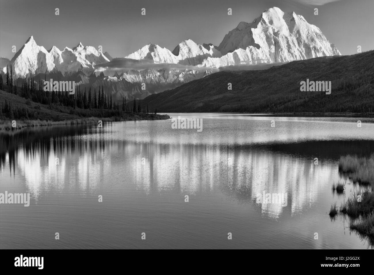 USA, Alaska, Denali, Mt. McKinley de Wonder Lake Banque D'Images