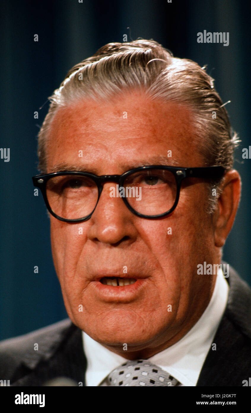 Le directeur du FBI Clarence Kelley, juin 1973. Banque D'Images