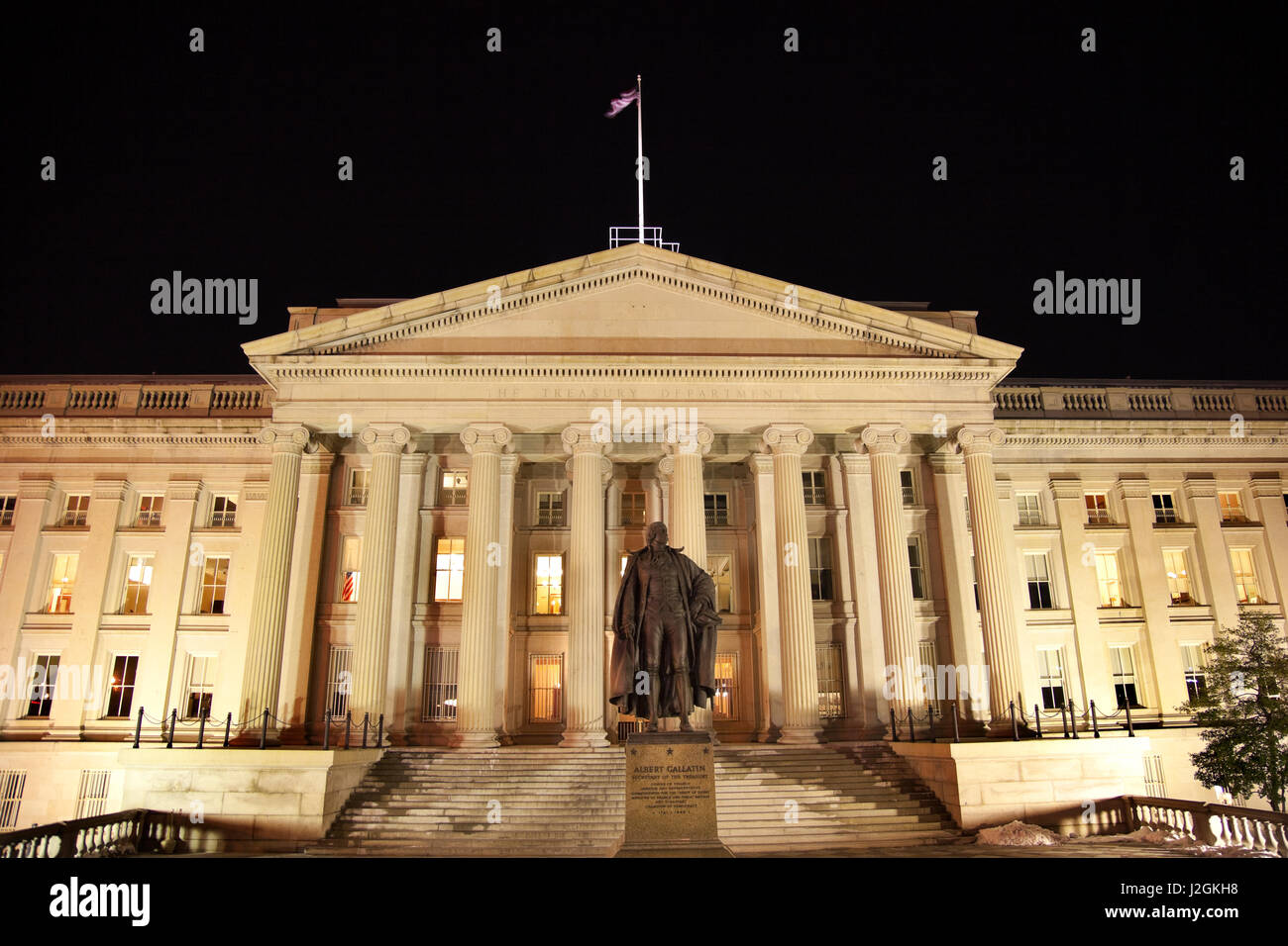 Département du Trésor des États-Unis Albert Gallatin Statue, Washington DC. En regardant vers le Sud Banque D'Images