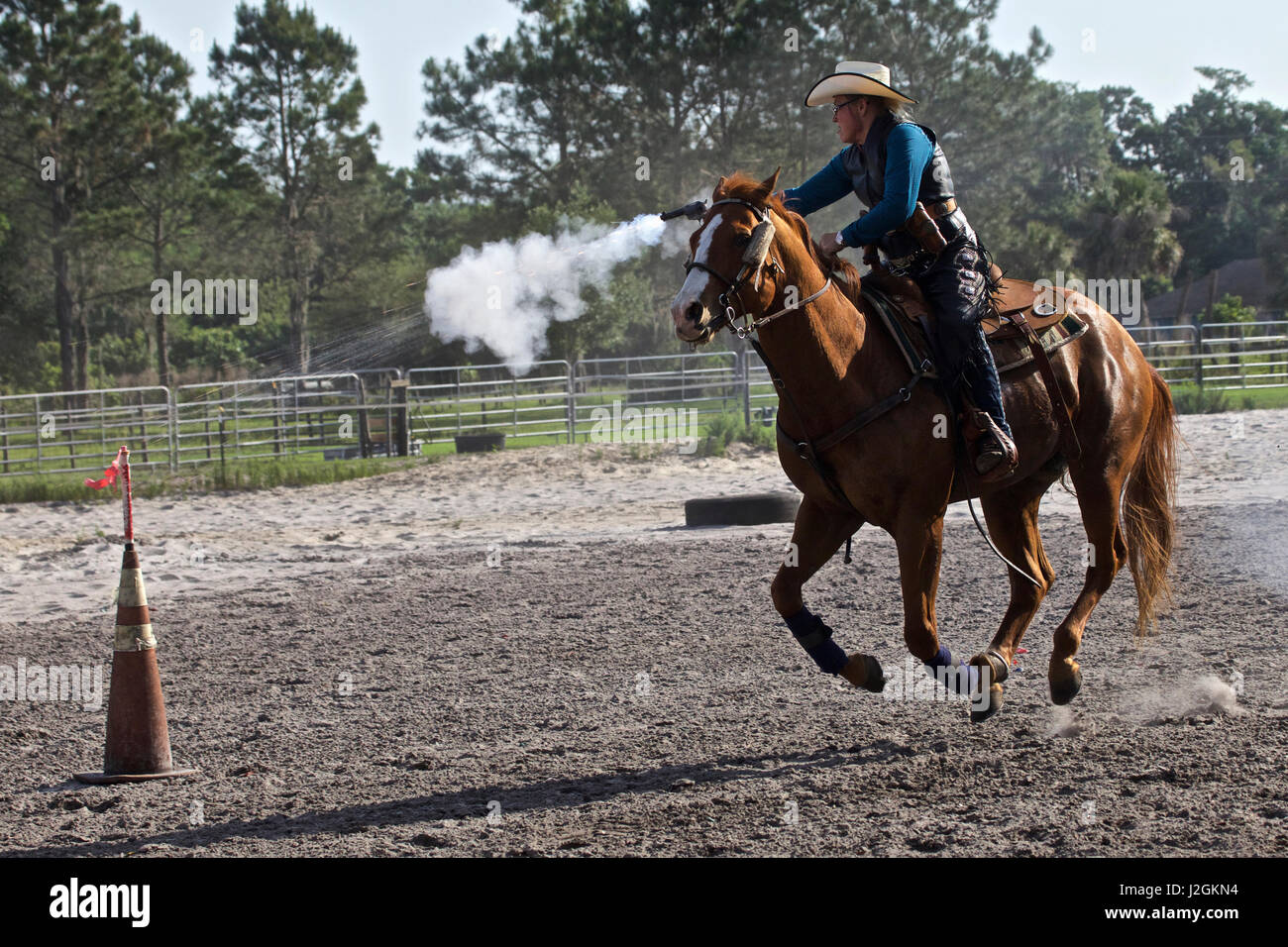 USA, Floride, Plant City, Cowboy tir monté (MR) Banque D'Images