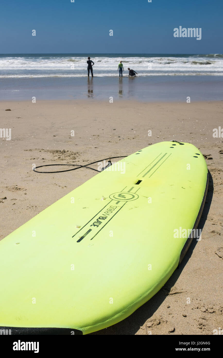 Le surf à Huntington Beach, Californie Banque D'Images