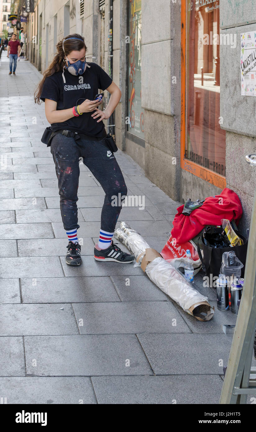 Madrid, Espagne, 23 avril 2017. La performance du projet street art Madrid Malasaña en quart le 23 avril 2017, Madrid, Espagne. Banque D'Images