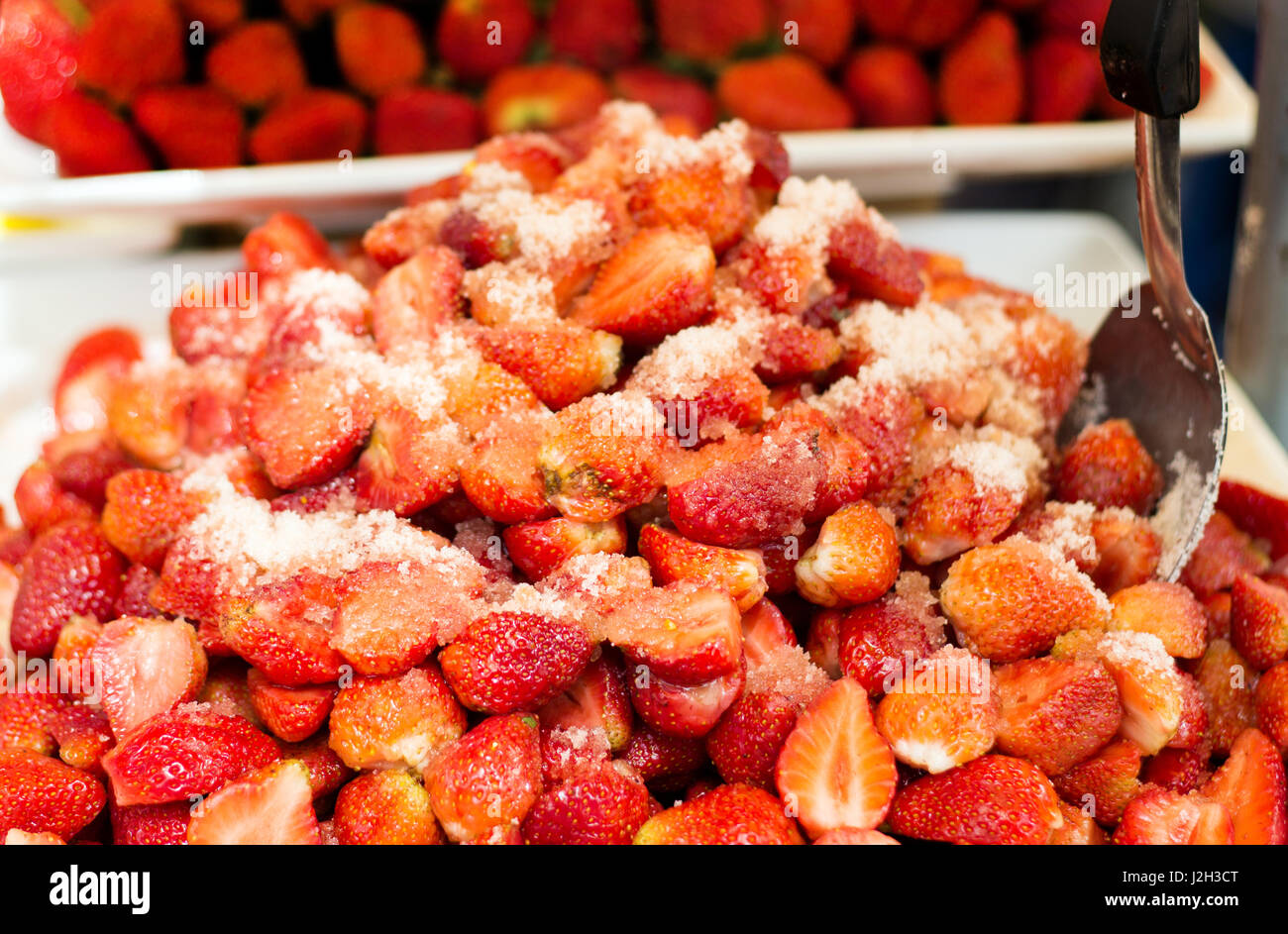 Close up fraise avec du sucre et de froid pour servir dans l'alimentation de rue style Thaïlande Banque D'Images