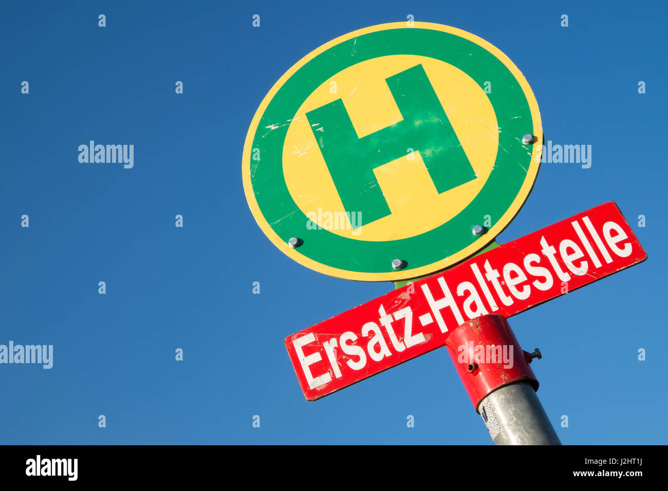 German road sign : arrêt de bus de substitution Banque D'Images