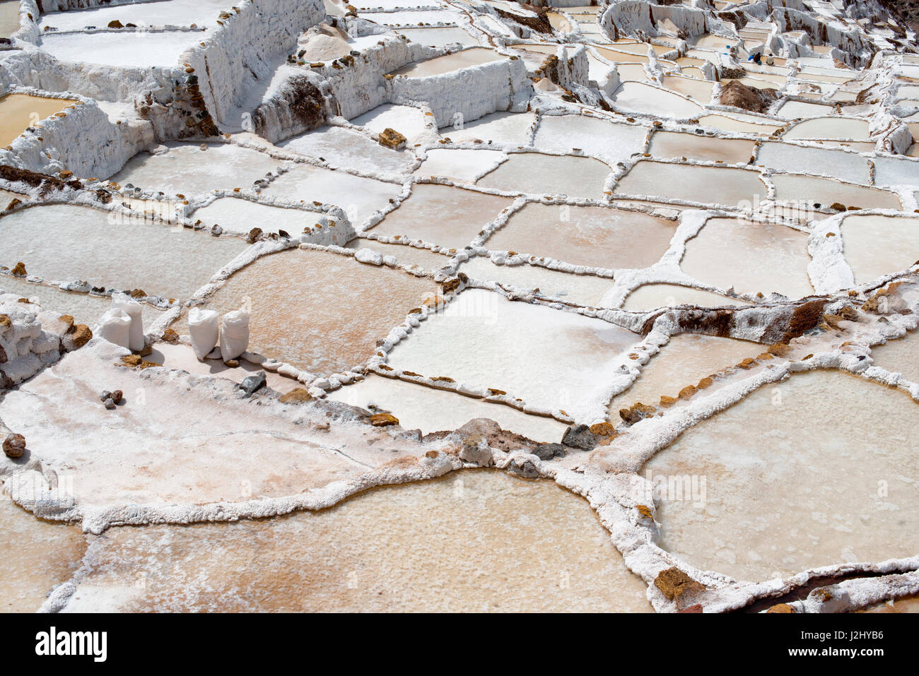 Salines à Salinas, dans le village de Maras, près de Huancayo, Pérou Banque D'Images