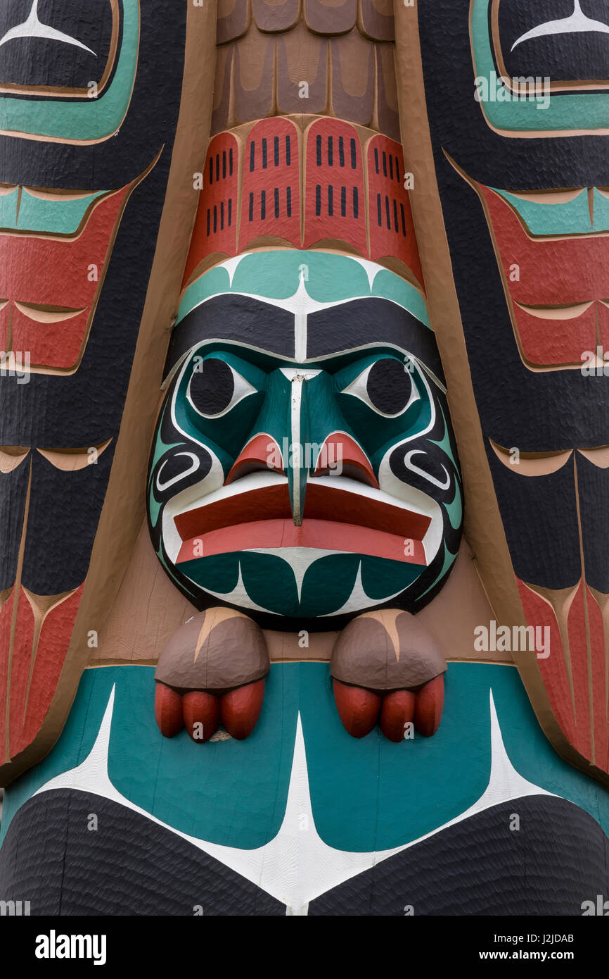 USA, l'État de Washington, de Jamestown. Art Totem (PR) comme crédit : Don Paulson / Jaynes Gallery / DanitaDelimont.com Banque D'Images USA, l'État de Washington, de Jamestown. Art Totem (PR) comme crédit : Don Paulson / Jaynes Gallery / DanitaDelimont.com Banque D'Images