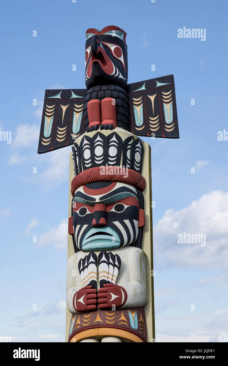 USA, l'État de Washington, de Jamestown. Art Totem (PR) comme crédit : Don Paulson / Jaynes Gallery / DanitaDelimont.com Banque D'Images USA, l'État de Washington, de Jamestown. Art Totem (PR) comme crédit : Don Paulson / Jaynes Gallery / DanitaDelimont.com Banque D'Images