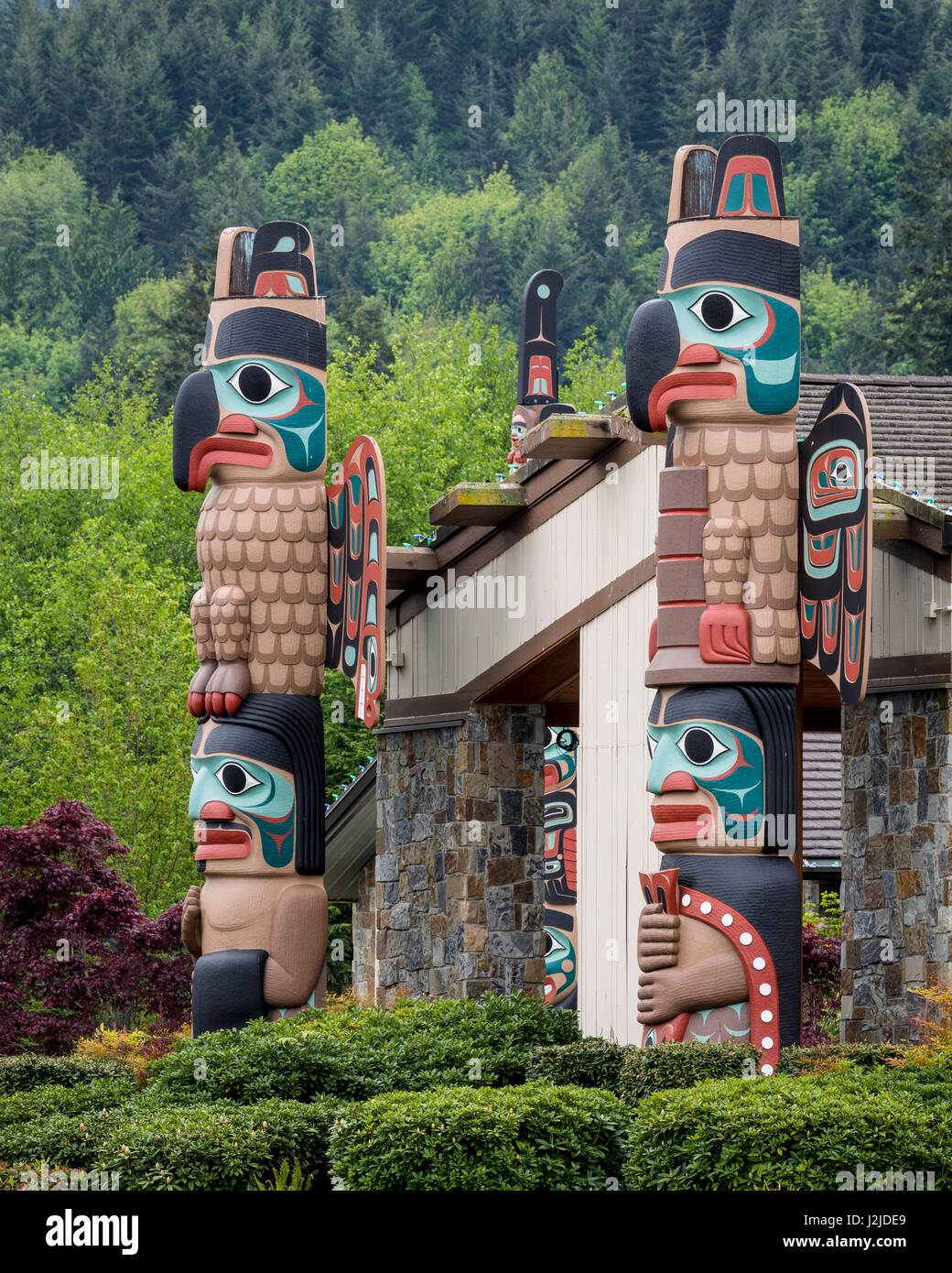 USA, l'État de Washington, de Jamestown. Art Totem (PR) comme crédit : Don Paulson / Jaynes Gallery / DanitaDelimont.com Banque D'Images USA, l'État de Washington, de Jamestown. Art Totem (PR) comme crédit : Don Paulson / Jaynes Gallery / DanitaDelimont.com Banque D'Images