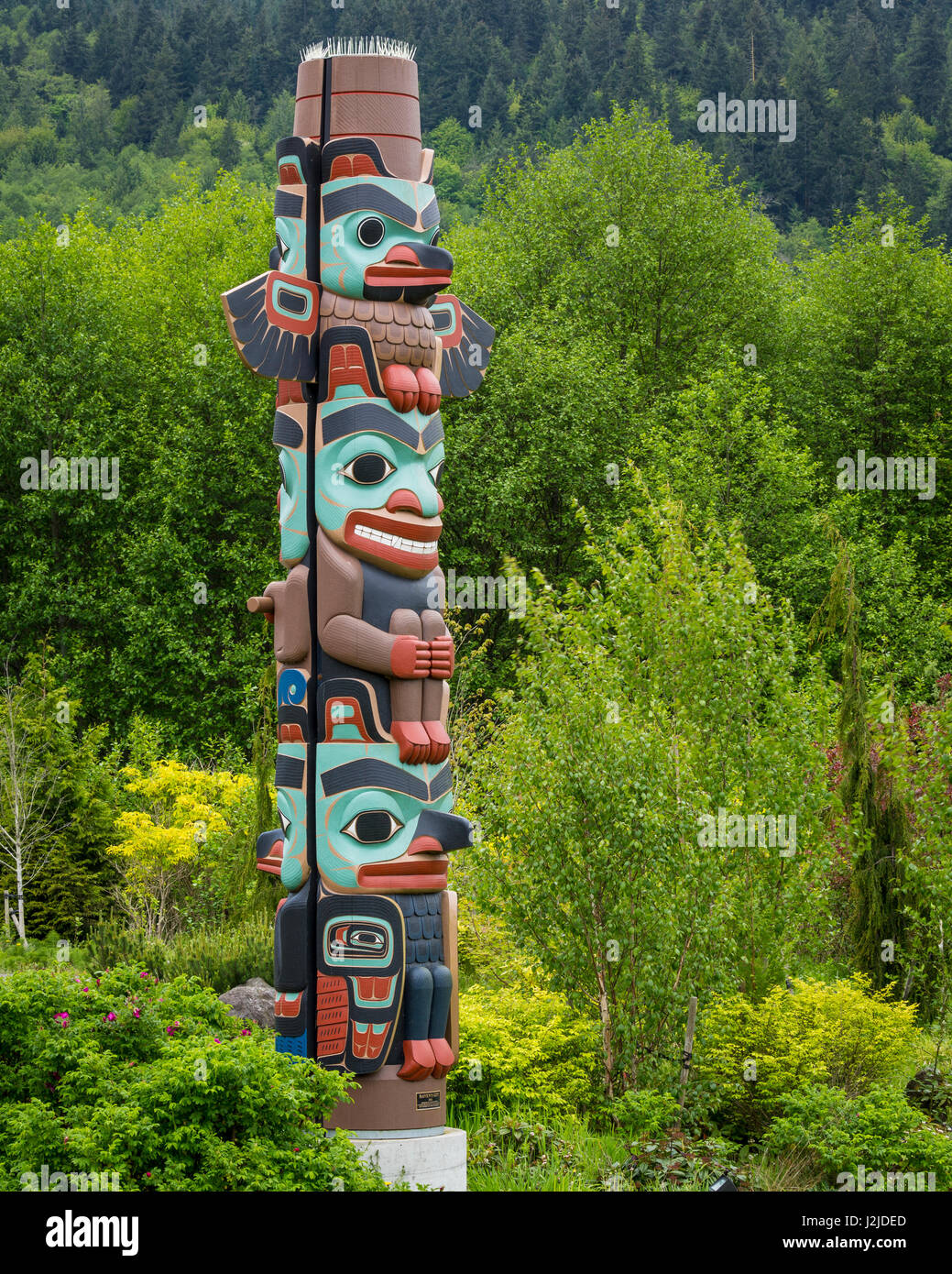 USA, l'État de Washington, de Jamestown. Art Totem (PR) comme crédit : Don Paulson / Jaynes Gallery / DanitaDelimont.com Banque D'Images USA, l'État de Washington, de Jamestown. Art Totem (PR) comme crédit : Don Paulson / Jaynes Gallery / DanitaDelimont.com Banque D'Images