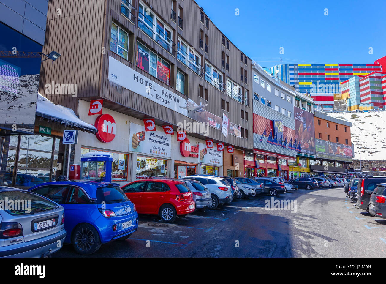 Boutiques en Pas de la Casa, Andorre Photo Stock - Alamy