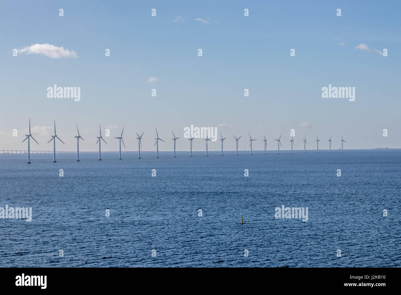 Ferme éoliennes offshore à l'extérieur de Copenhague, capitale du Danemark. Banque D'Images