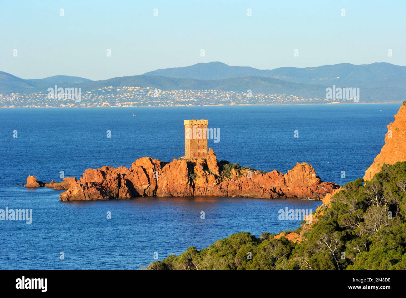 la-france-var-corniche-de-l-esterel-st-raphael-cap-dramont-et-l-le