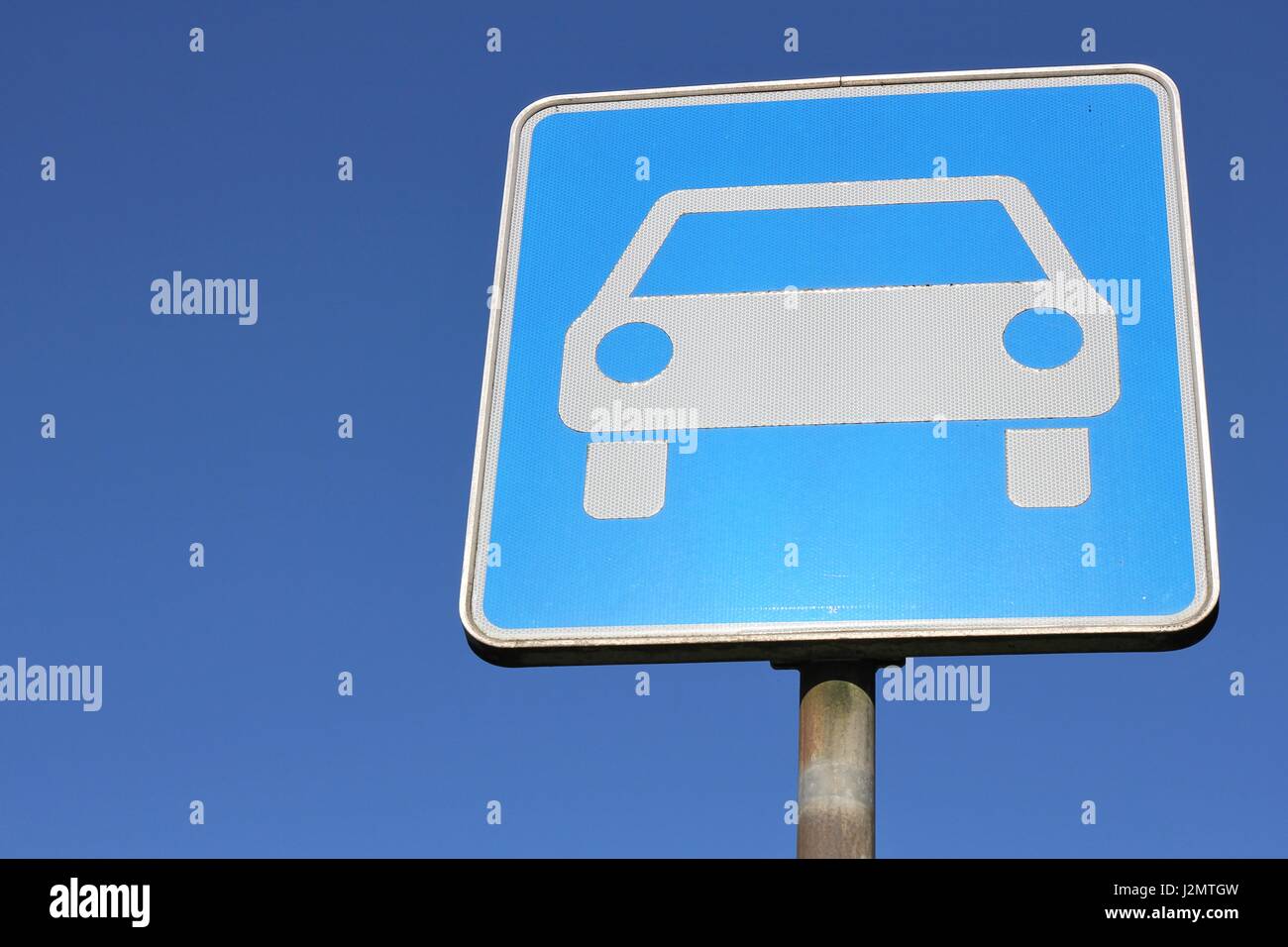 German road sign : autoroute trafic rapide Banque D'Images