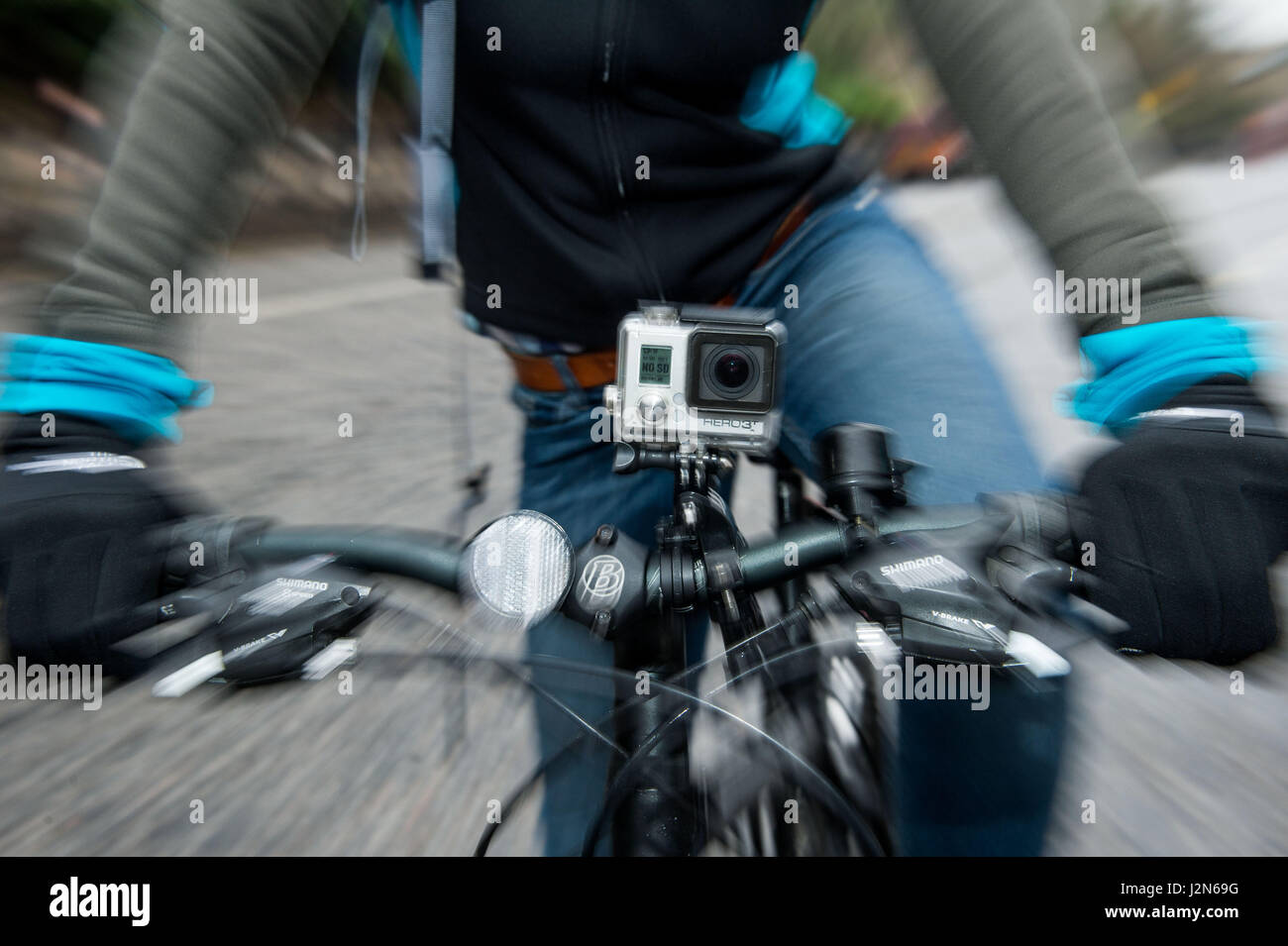 GoPro, caméra pour casque cycliste, vélo, caméra, trafic Banque D'Images
