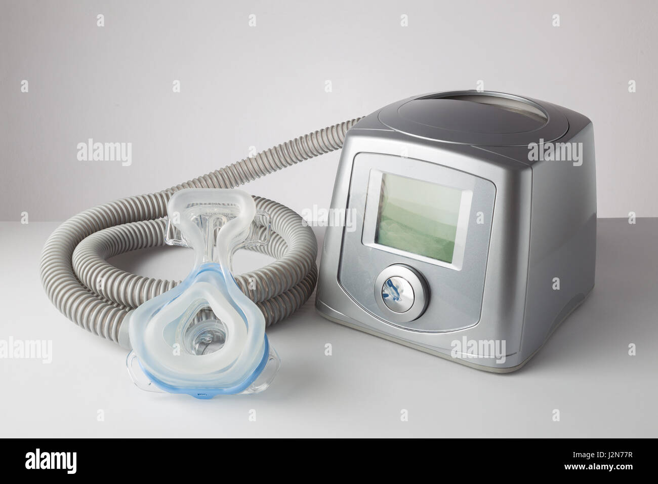 Appareil CPAP avec masque et flexible, pour les personnes souffrant d