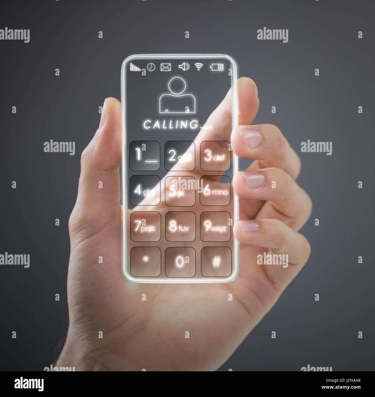 Smart phone mobile transparent dans la main de l'homme, la nouvelle technologie numérique concept Banque D'Images