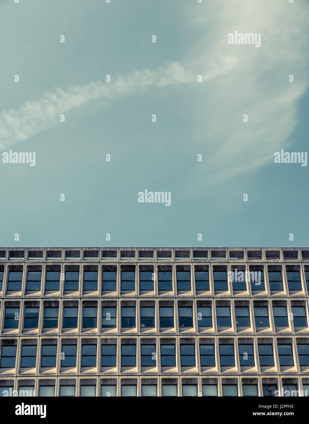 Un résumé des années 1970 minimaliste béton brutaliste Architeture Banque D'Images