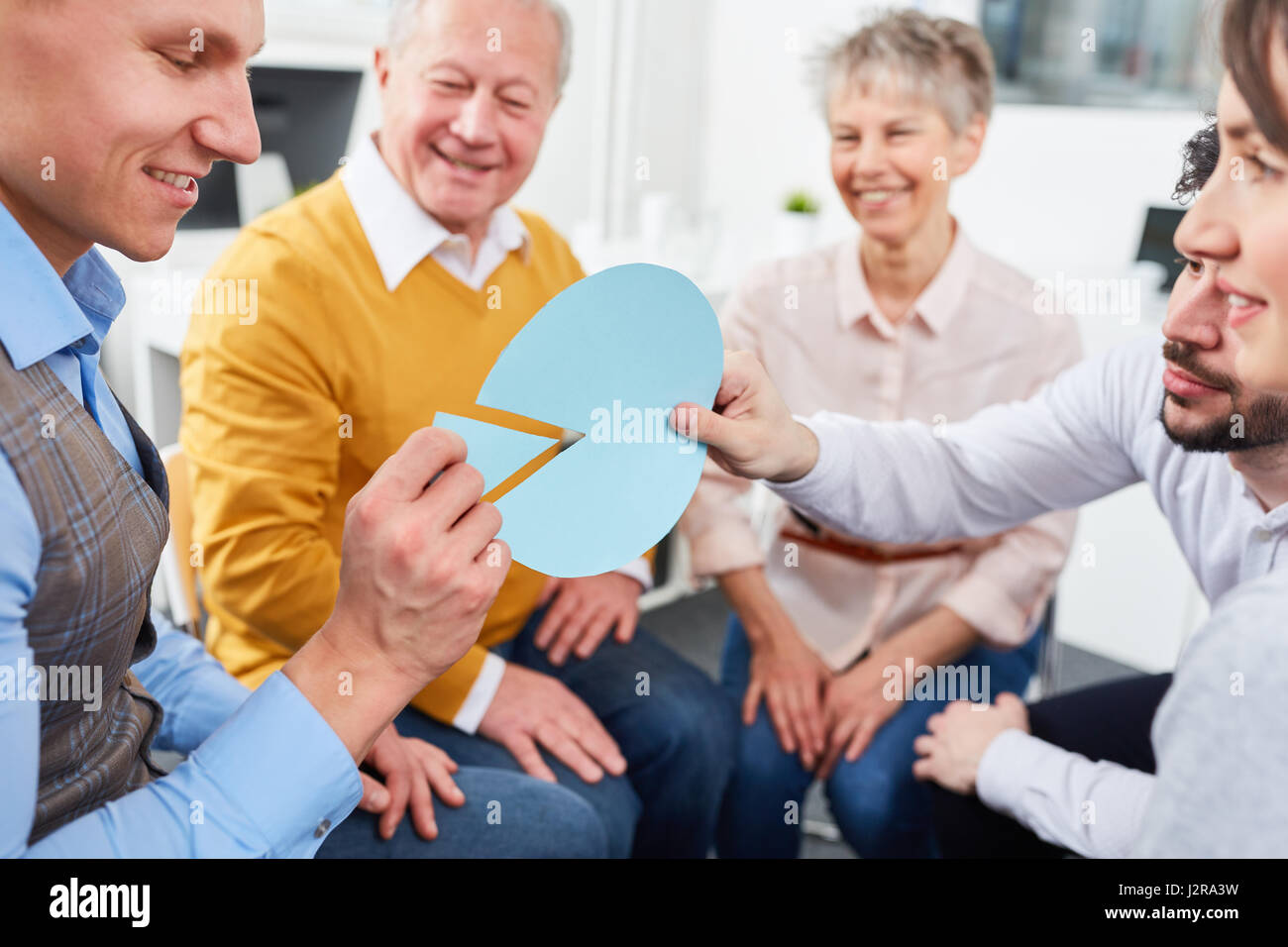 Activité de consolidation d'équipe dans la formation de l'atelier en équipe Banque D'Images