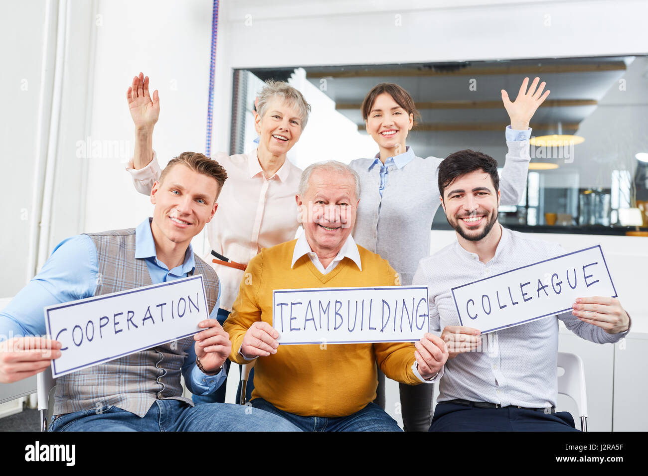 Entreprise de construction de l'équipe de la coopération avec les collègues d'atelier Banque D'Images