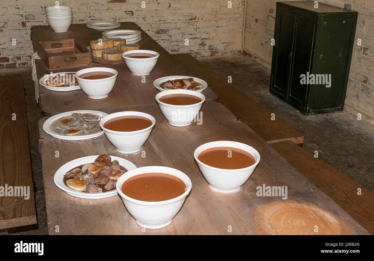 Une pièce du musée de l'alimentation à la cantine de la guerre mondiale deux casernes militaires au château de pendennis, Falmouth, Cornwall, uk Banque D'Images