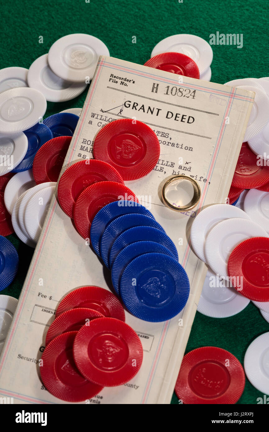 Jeu de poker jetons de pari et l'acte Banque D'Images