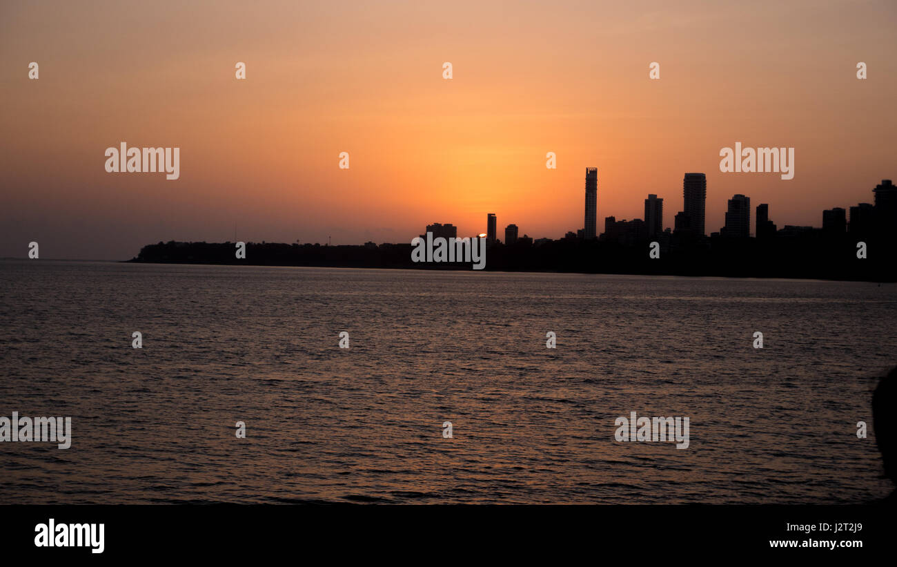 Coucher du soleil. Lever du soleil Banque D'Images