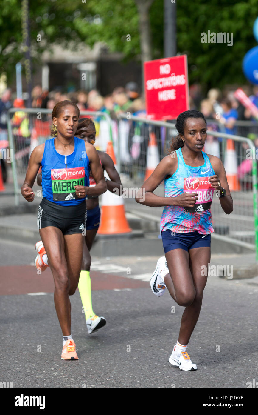 Virgin Money Marathon de Londres 2017, l'Autoroute, London, UK Banque D'Images