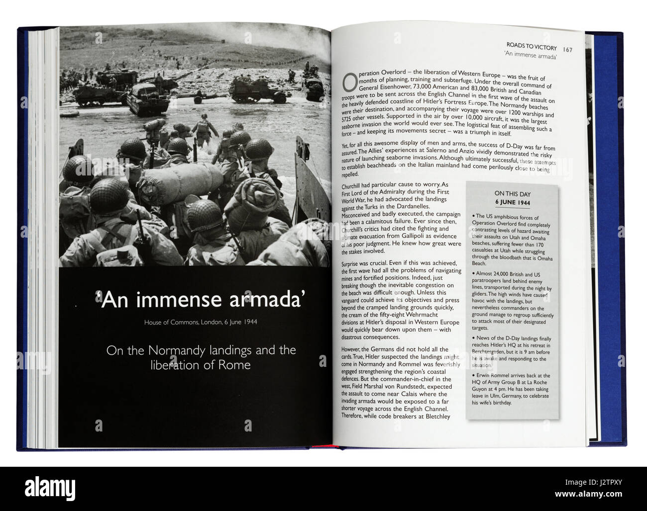 Une immense armada : une page d'un livre illustré de Winston Churchill's célèbre discours de guerre Banque D'Images