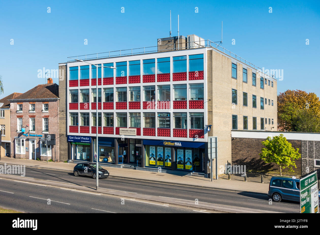 Lombard House Office Block East Bridge Street Canterbury Kent William Hill La pratique du visage Banque D'Images