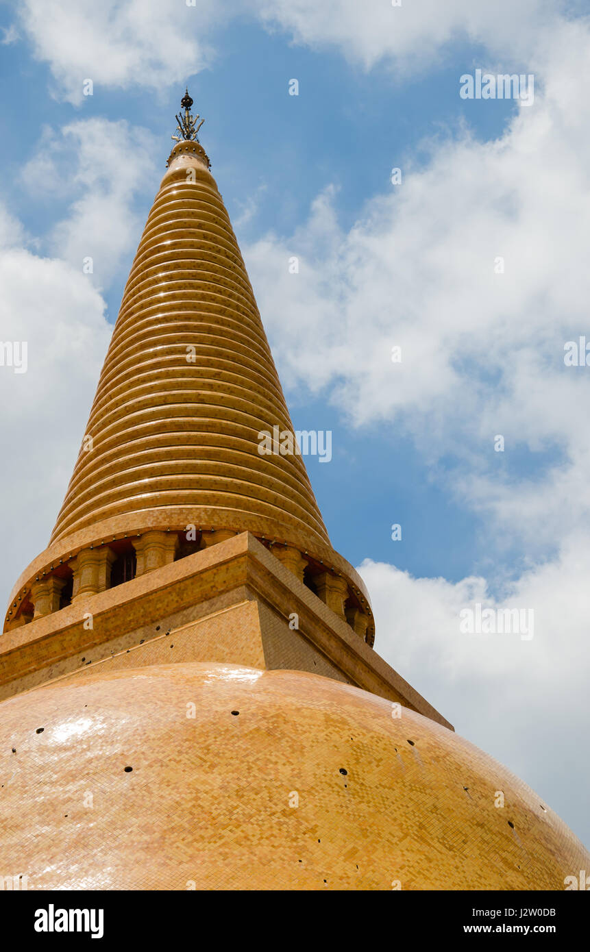 Phra Pathommachedi est l'emblème de Nakhon Pathom Province de la Thaïlande et est le plus grand Stupa dans le monde. Banque D'Images