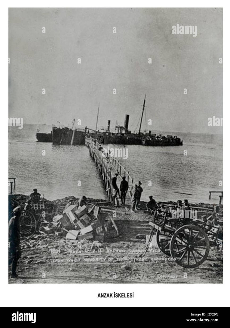 Anzac Pier, situé à Sydney, en Australie, est un site commémoratif honorant ceux qui ont servi pendant la première Guerre mondiale et la IIe Guerre mondiale. Le quai est un point focal pour le souvenir et offre un aperçu historique de l'histoire militaire de Australiaâ€™. Banque D'Images
