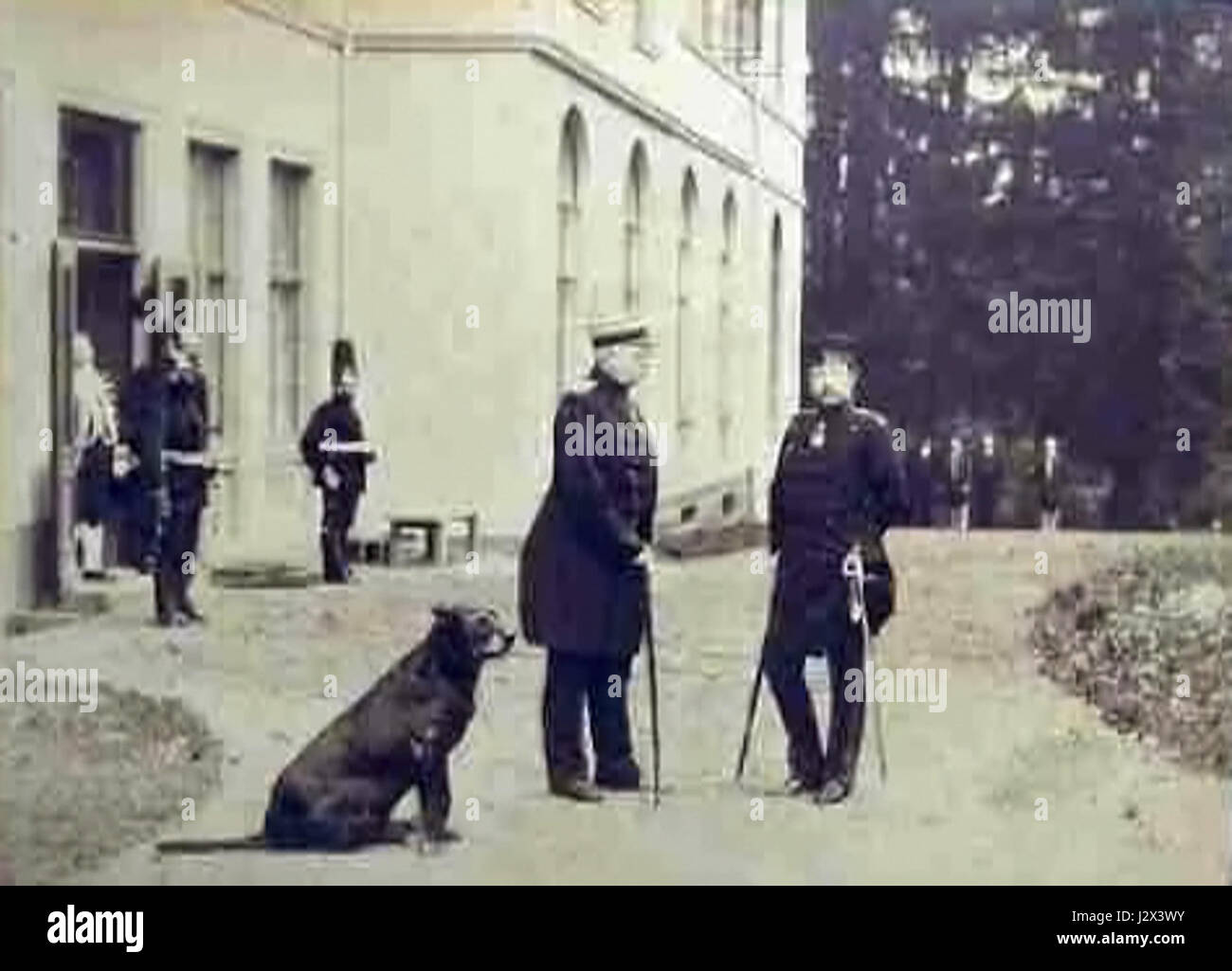 Cette œuvre montre Otto von Bismarck avec le Kaiser allemand, symbolisant la dynamique du pouvoir politique lors de l'unification de l'Allemagne au XIXe siècle. Banque D'Images