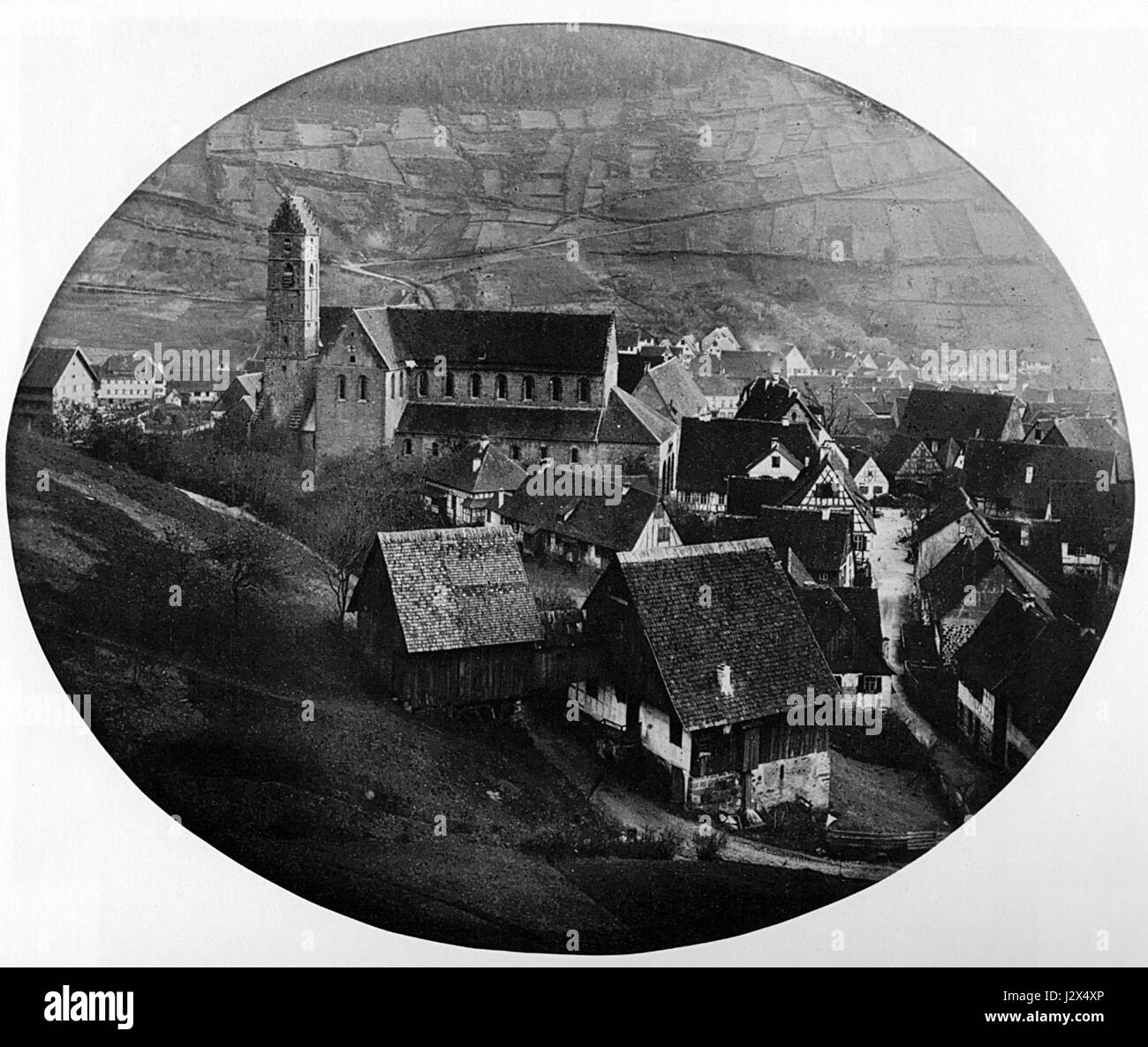Alpirsbach 1881 se réfère à un lieu historique ou événement associé à l'année 1881 à Alpirsbach, une ville en Allemagne. Il peut se concentrer sur des développements culturels, architecturaux ou régionaux importants de cette époque. Banque D'Images