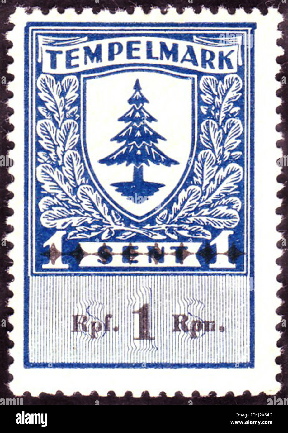 L'étiquette adhésive estonienne, datée de 1941, comporte une dénomination de 1 pfennig. Cet objet est un artefact historique de la seconde Guerre mondiale, reflétant l'occupation du pays et l'histoire postale au cours de la période. Banque D'Images