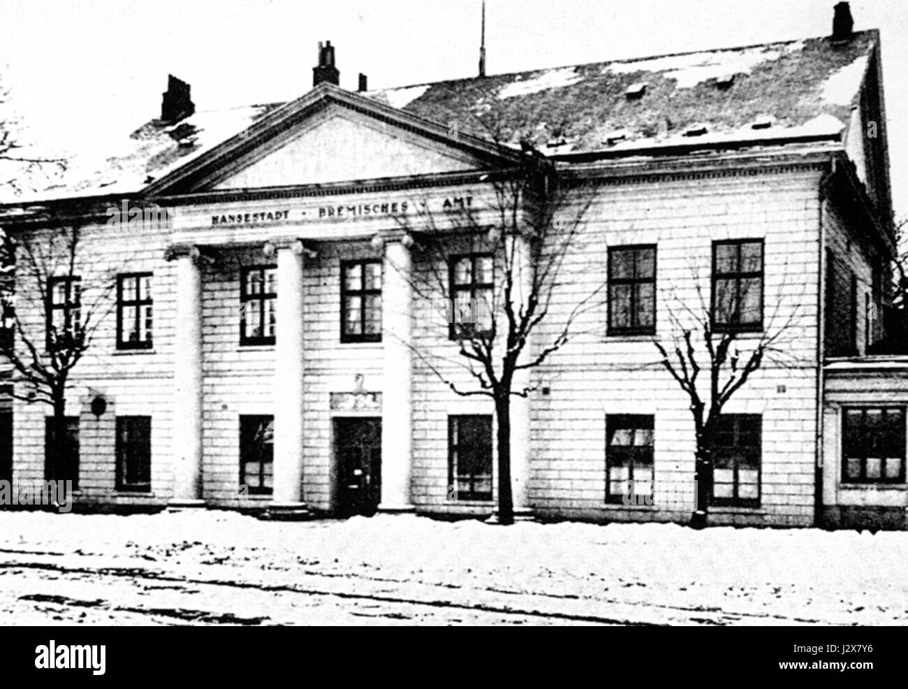 Le Bremisches Amthaus à Bremerhaven est un bâtiment historique qui servait autrefois des fonctions administratives dans la région. Il est un point de repère architectural et culturel clé dans la ville de Bremerhaven, en Allemagne. Banque D'Images Le Bremisches Amthaus à Bremerhaven est un bâtiment historique qui servait autrefois des fonctions administratives dans la région. Il est un point de repère architectural et culturel clé dans la ville de Bremerhaven, en Allemagne. Banque D'Images