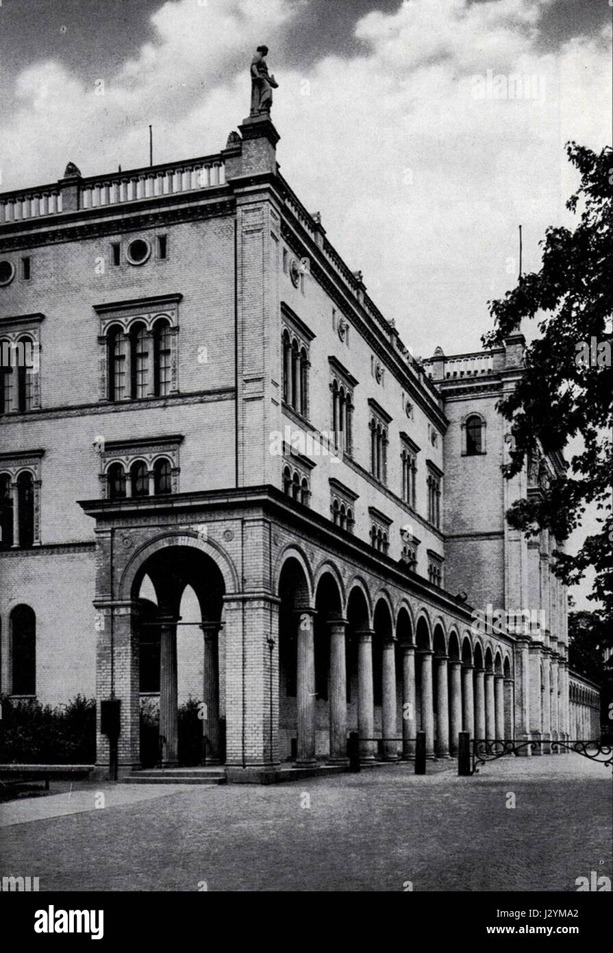 Ce titre fait référence à l'Albertina, un musée et galerie d'art renommé à Vienne, en Autriche. Le musée est célèbre pour sa collection d'œuvres d'art, y compris des œuvres d'artistes européens de la Renaissance aux périodes modernes. Banque D'Images