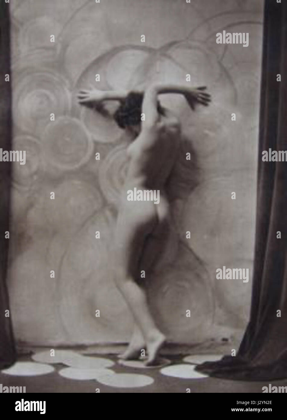 Il s'agit d'une collection ou d'un portfolio présentant des exemples de design Art déco, un style populaire du XXe siècle connu pour ses motifs géométriques audacieux, ses couleurs riches et ses finitions luxueuses. Banque D'Images